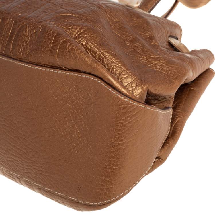 مملوكة مسبقًا Carolina Herrera Metallic Gold Monogram Embossed Leather Scarf Tote