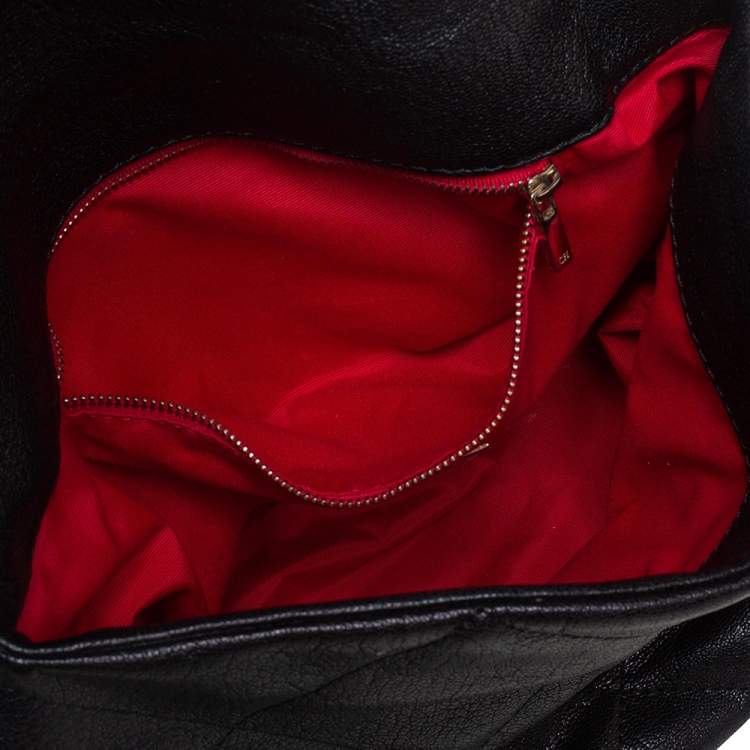 Pre Owned Carolina Herrera Black Embossed Leather Flap Chain Shoulder Bag