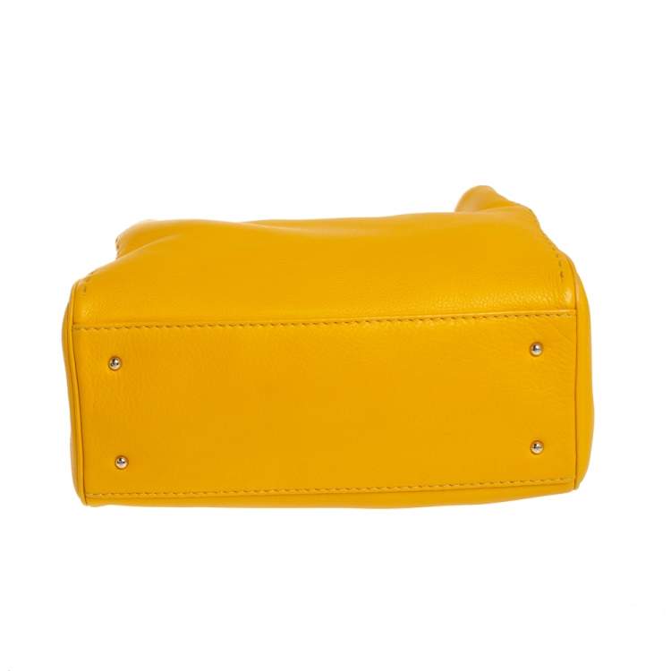 Pre Owned Carolina Herrera Yellow Leather Charm Tote
