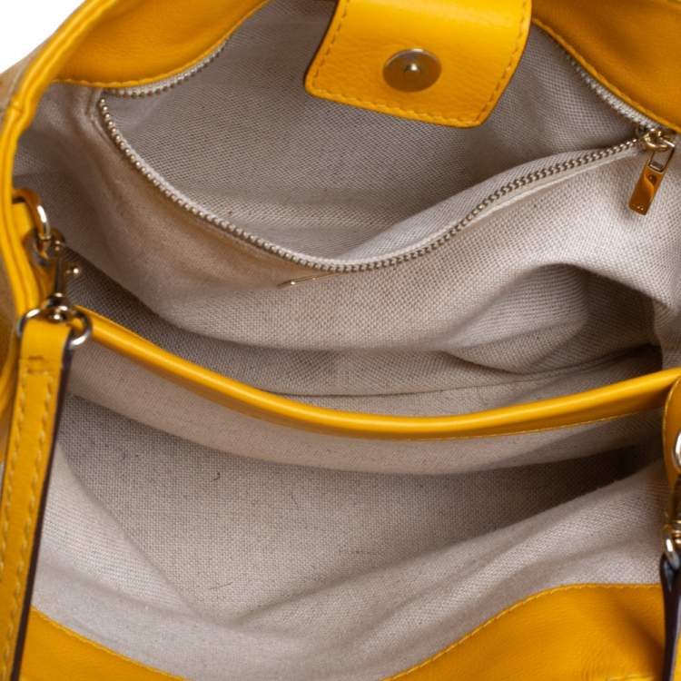 Pre Owned Carolina Herrera Yellow Leather Charm Tote