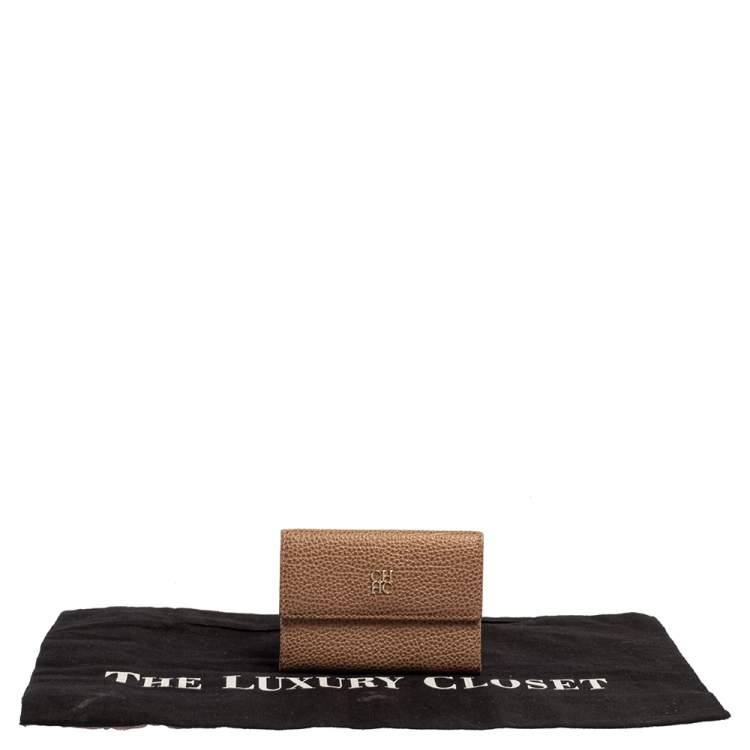 Pre Owned Carolina Herrera Beige Grained Leather Compact Wallet