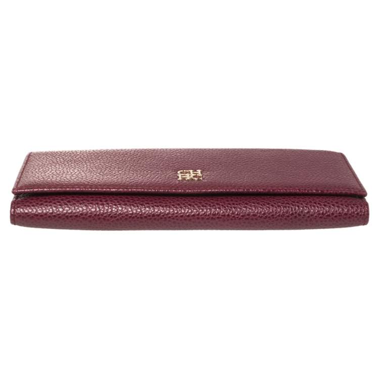 Pre Owned Carolina Herrera Burgundy Leather Flap Continental Wallet