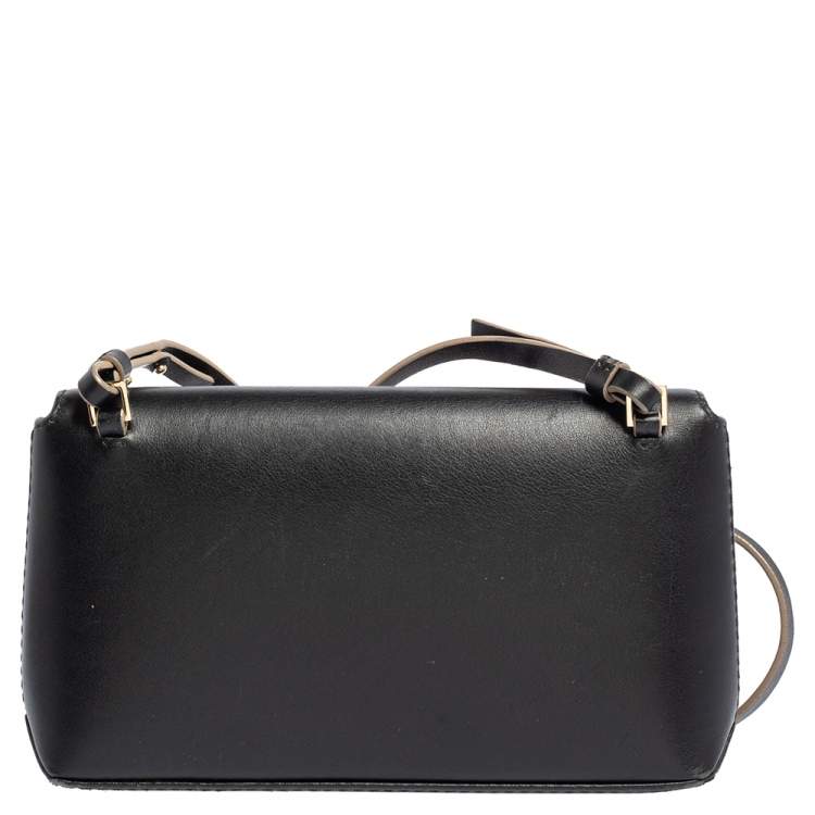 Pre Owned Carolina Herrera Black Leather Envelope Flap Crossbody Bag