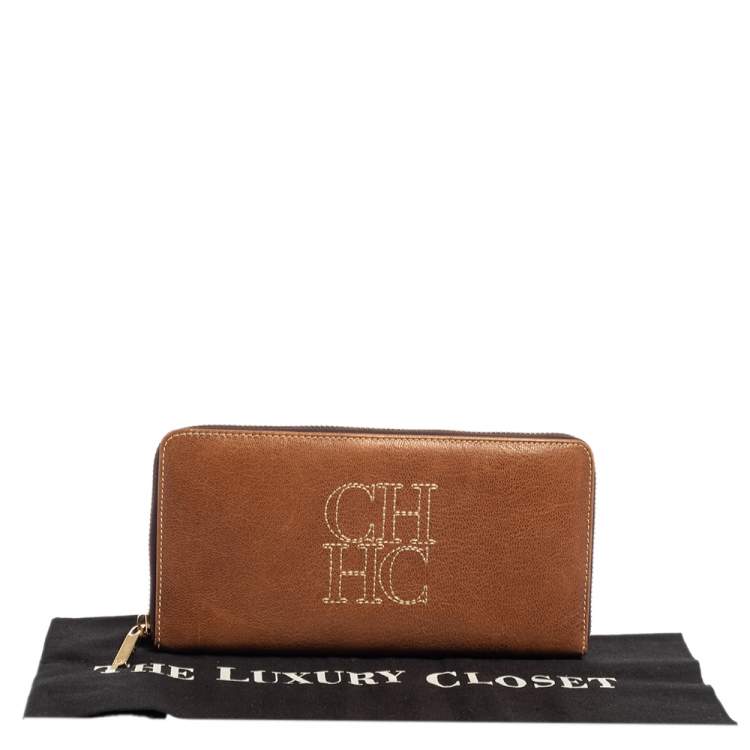 Pre Owned Carolina Herrera Brown Leather Zip Around Wallets