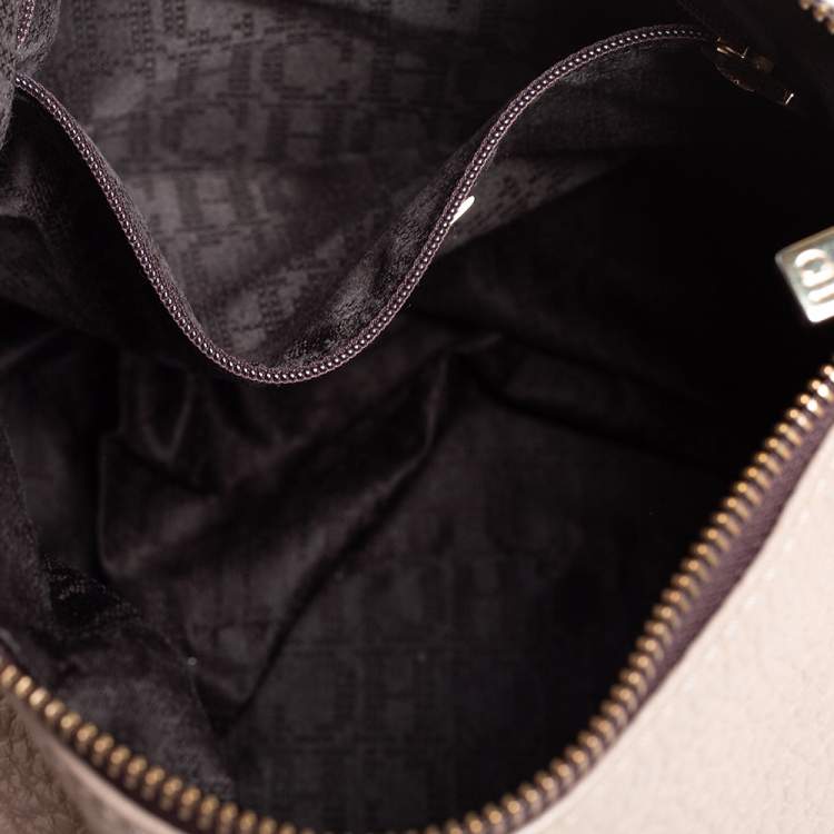 Pre Owned Carolina Herrera Beige Leather Chain Tassel Shoulder Bag