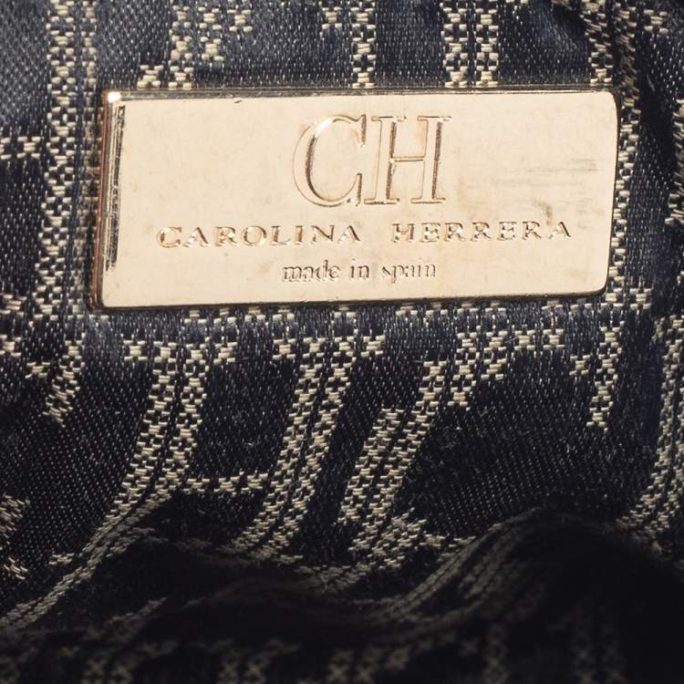 Pre Owned Carolina Herrera Blue Quilted Leather Chain Crossbody Bag