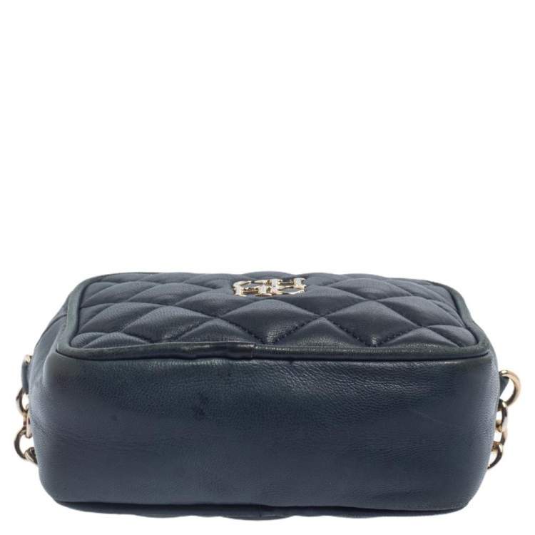 Pre Owned Carolina Herrera Blue Quilted Leather Chain Crossbody Bag