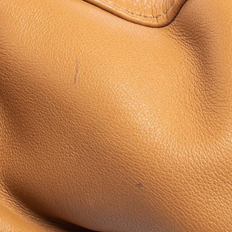 Pre Owned Carolina Herrera Tan Leather Small Top Handle Bag 