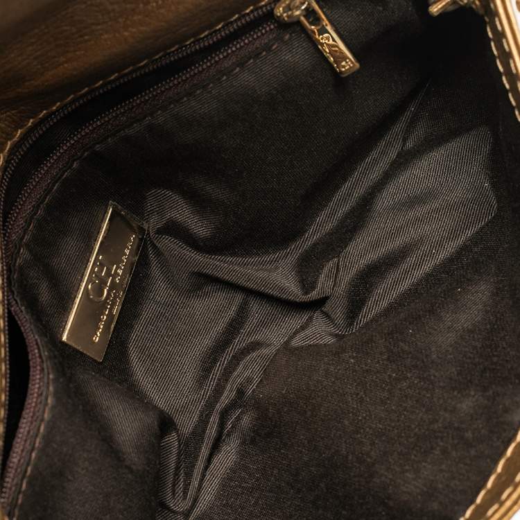 Pre Owned Carolina Herrera Gold Monogram Embossed Leather Bow Chain Clutch 