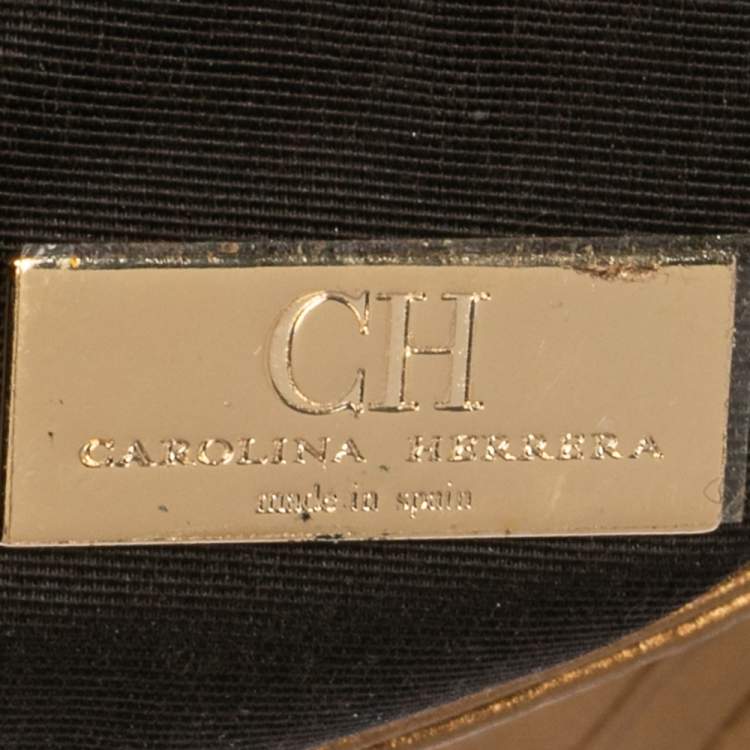 Pre Owned Carolina Herrera Gold Monogram Embossed Leather Bow Chain Clutch 