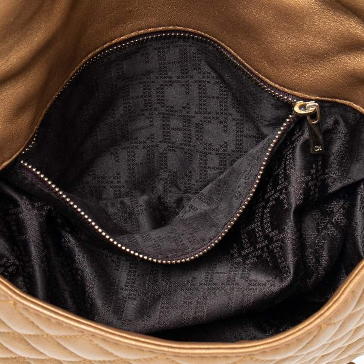 Pre Owned Carolina Herrera Metallic Gold Quilted Leather Chain Flap Shoulder Bag