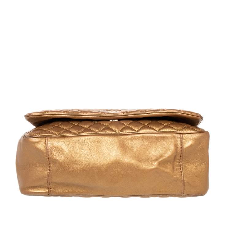 Pre Owned Carolina Herrera Metallic Gold Quilted Leather Chain Flap Shoulder Bag