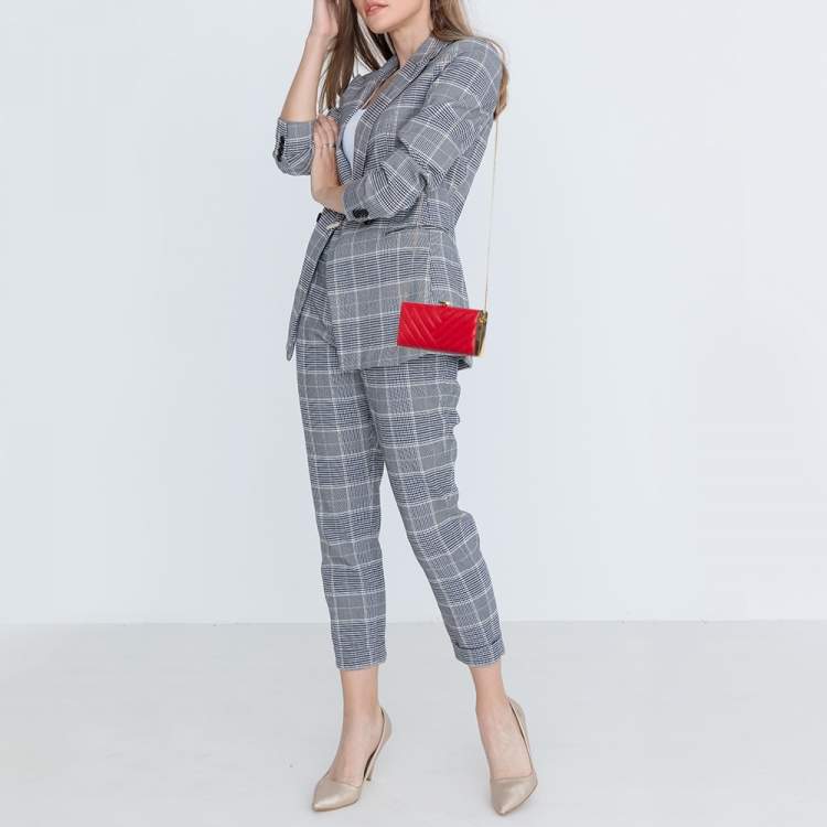 Pre Owned Carolina Herrera Red Chevron Leather Metal Frame Chain Clutch