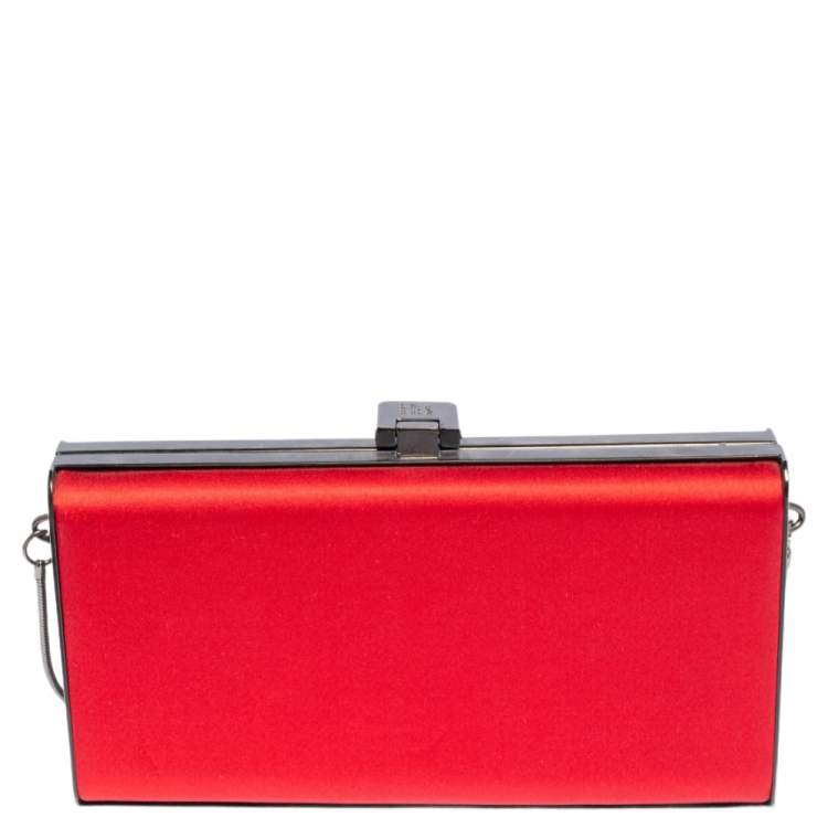 Pre Owned Carolina Herrera Red Satin Chain Clutch