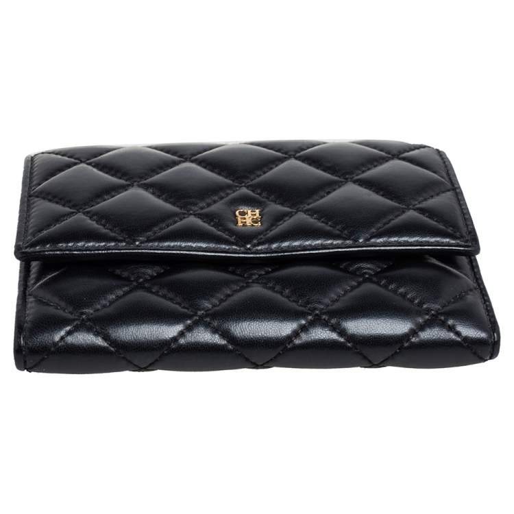 Pre Owned Carolina Herrera Black Quilted Leather Trifold Wallet