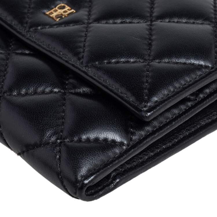 Pre Owned Carolina Herrera Black Quilted Leather Trifold Wallet