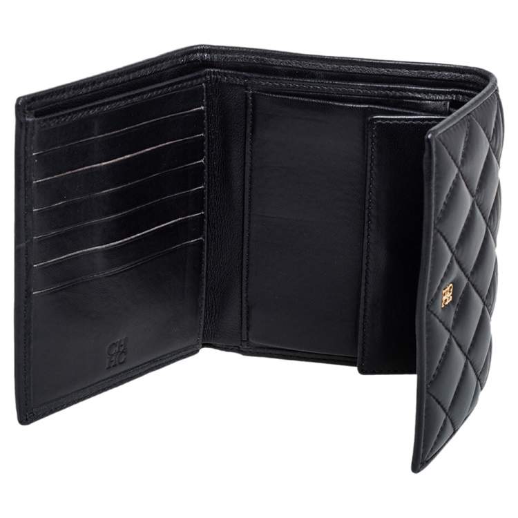 Pre Owned Carolina Herrera Black Quilted Leather Trifold Wallet