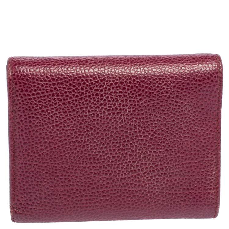 Pre Owned Carolina Herrera Burgundy Grained Leather Trifold Wallet