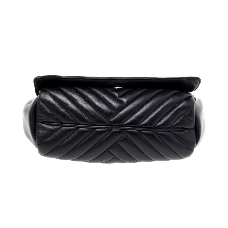 Pre Owned Carolina Herrera Black Quilted Leather Flap Shoulder Bag