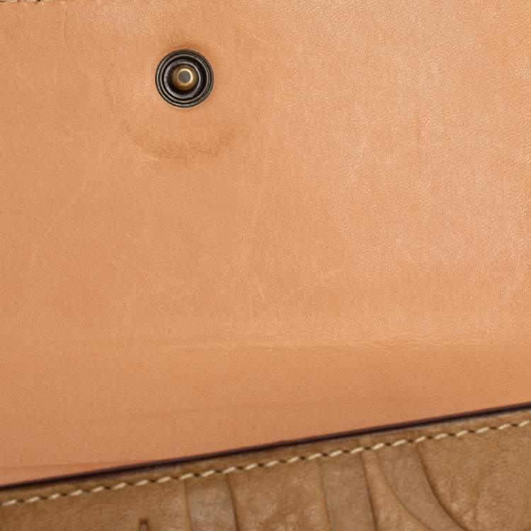 مملوكة مسبقًا Carolina Herrera Beige Monogram Leather Trifold Wallet