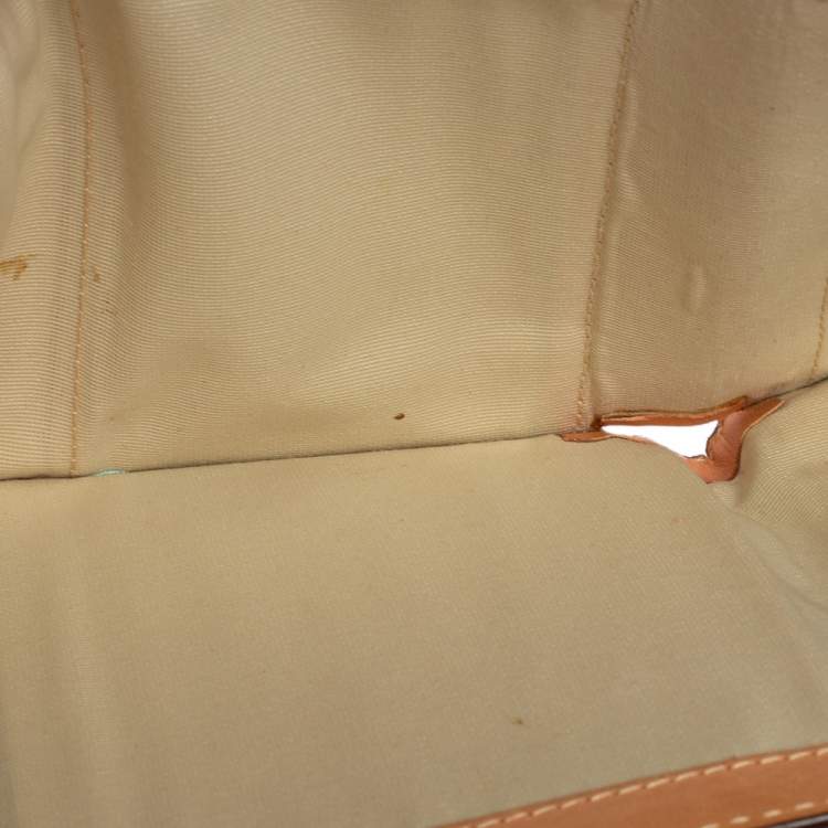 مملوكة مسبقًا Carolina Herrera Beige Monogram Leather Trifold Wallet