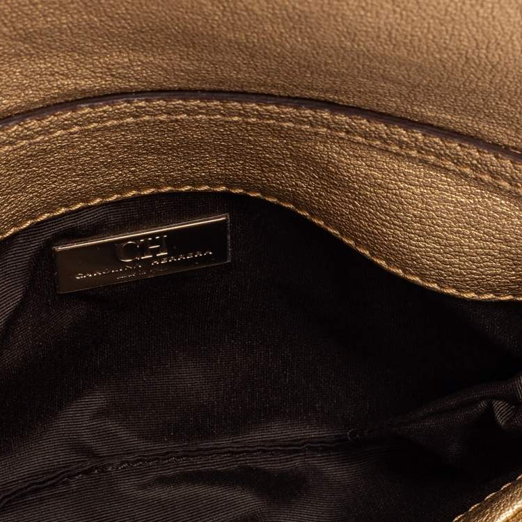 Pre Owned Carolina Herrera Gold Quilted Embossed Leather Flap Chain Clutch