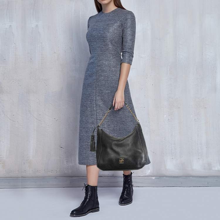 Pre Owned Carolina Herrera Black Pebbled Leather Chain Shoulder Bag