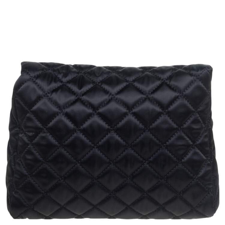 Pre Owned Carolina Herrera Black Quilted Satin Flap Clutch