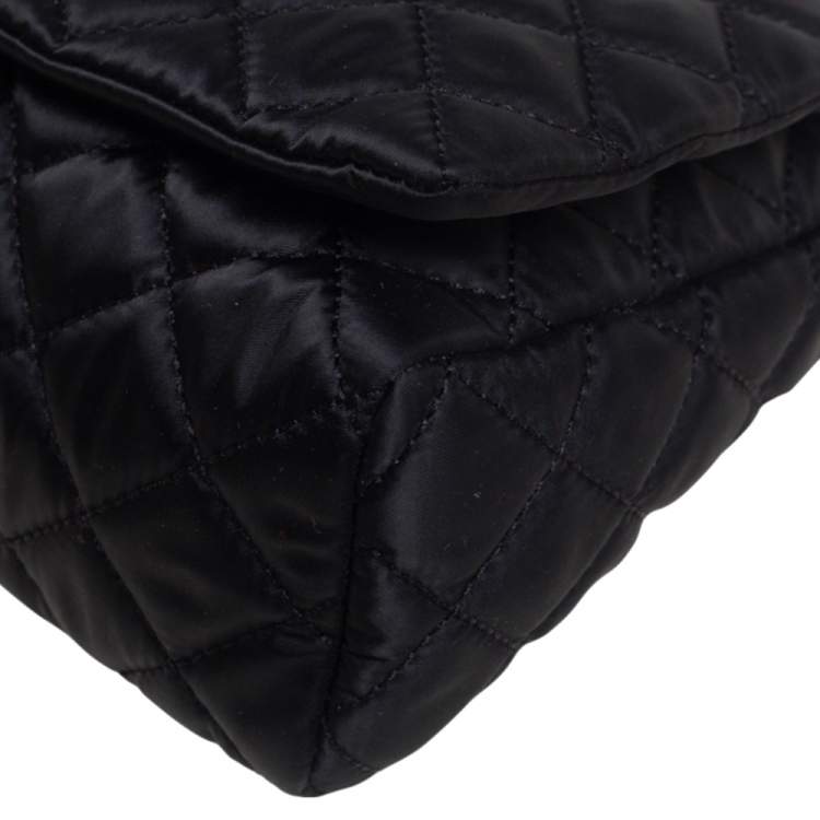 Pre Owned Carolina Herrera Black Quilted Satin Flap Clutch