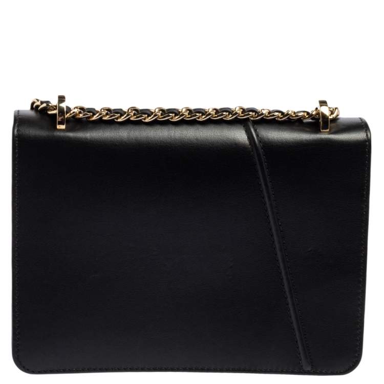 Pre Owned Carolina Herrera Black Leather Flap Shoulder Bag