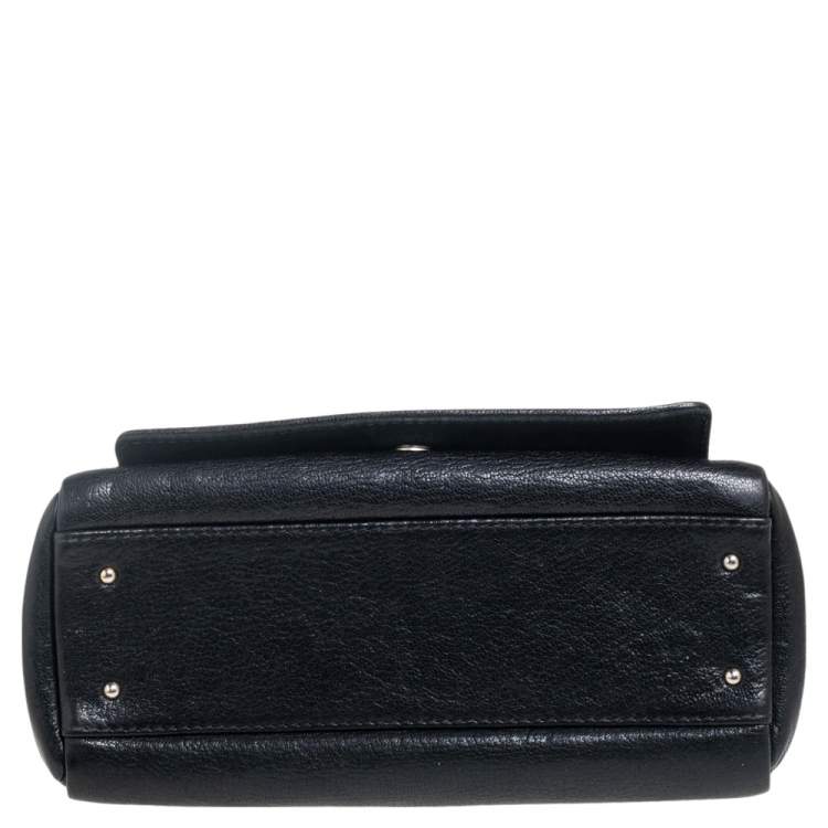 مملوكة مسبقًا Carolina Herrera Black Leather Chain Flap Shoulder Bag