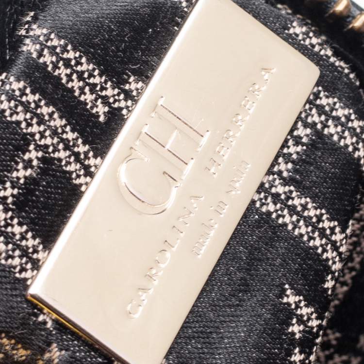 Pre Owned Carolina Herrera Black Leather Top Zip Shopper Tote