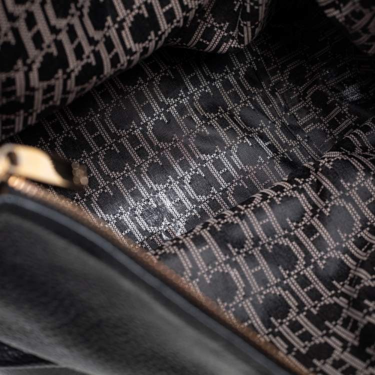 Pre Owned Carolina Herrera Black Leather Top Zip Shopper Tote