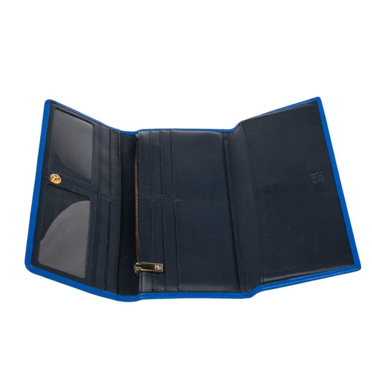 Pre Owned Carolina Herrera Blue Quilted Leather Long Trifold Wallet