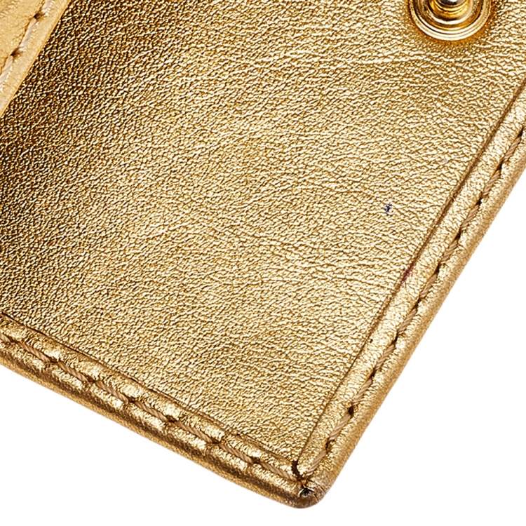 مملوكة مسبقًا Carolina Herrera Metallic Gold Embossed Leather Trifold Compact Wallet