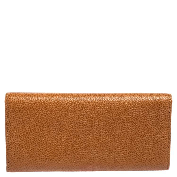 Pre Owned Carolina Herrera Tan Grained Leather Flap Continental Wallet