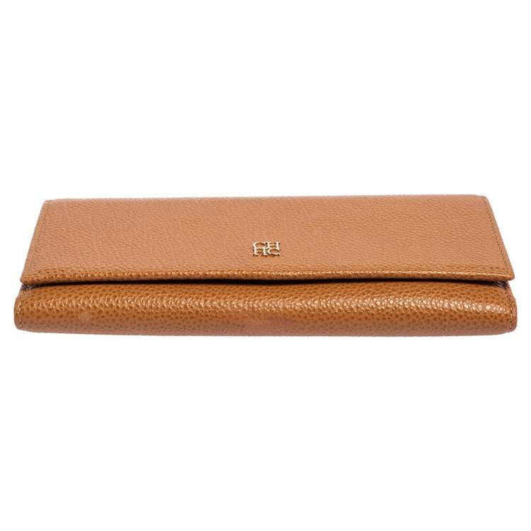 Pre Owned Carolina Herrera Tan Grained Leather Flap Continental Wallet