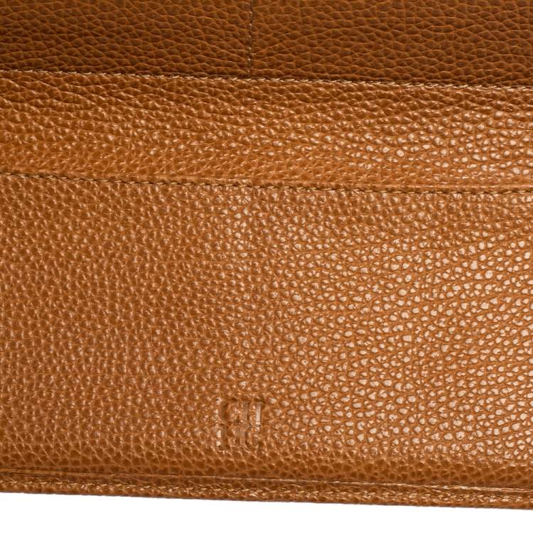 Pre Owned Carolina Herrera Tan Grained Leather Flap Continental Wallet