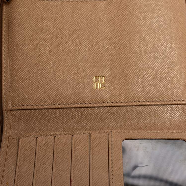 Pre Owned Carolina Herrera Beige Leather Trifold Wallet