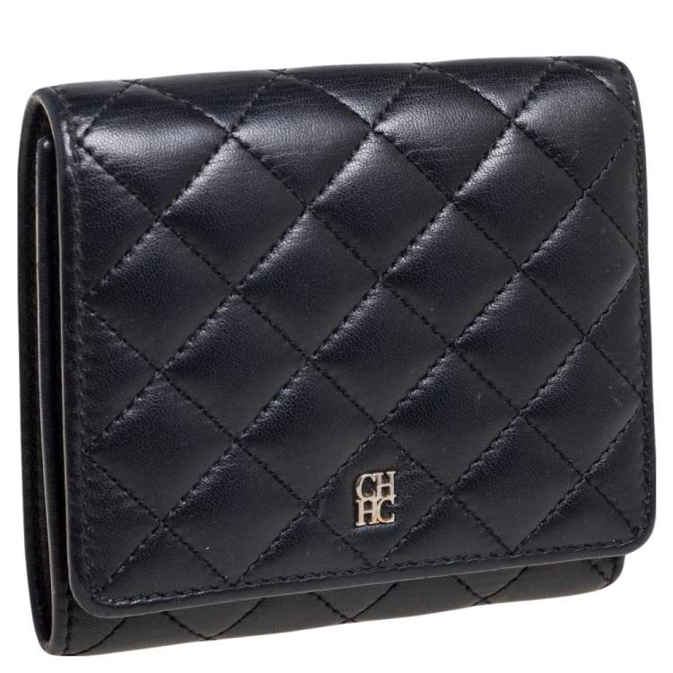 Pre Owned Carolina Herrera Black Quilted Leather Trifold Compact Wallet