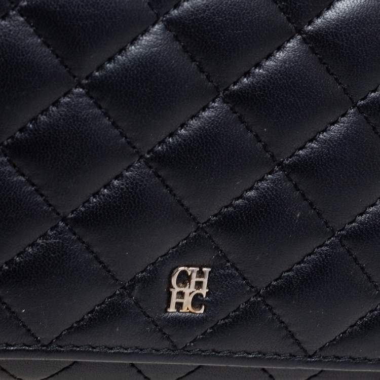 Pre Owned Carolina Herrera Black Quilted Leather Trifold Compact Wallet