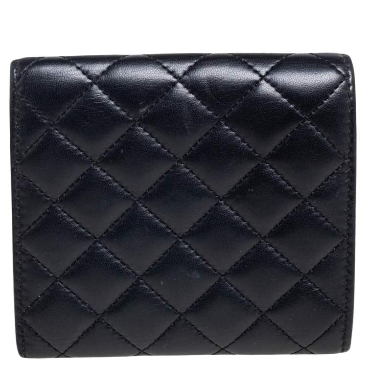 Pre Owned Carolina Herrera Black Quilted Leather Trifold Compact Wallet