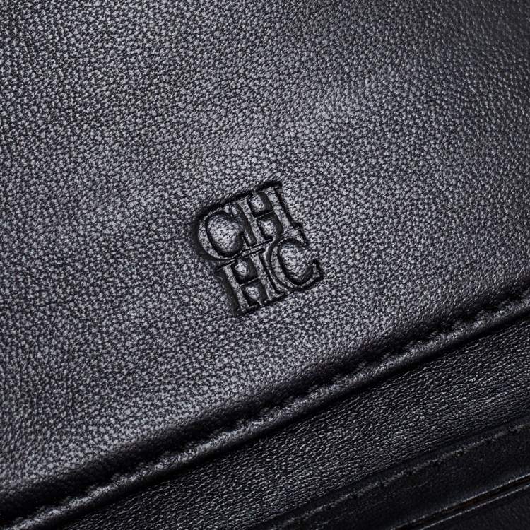 Pre Owned Carolina Herrera Black Quilted Leather Trifold Compact Wallet