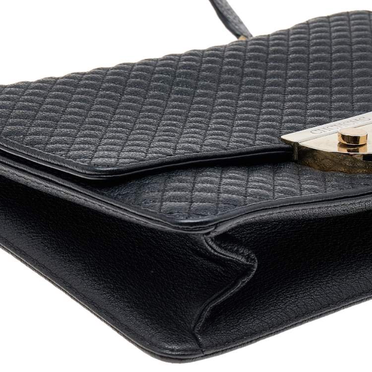 Pre Owned Carolina Herrera Black Quilted Textured Leather Flap Shoulder Bag