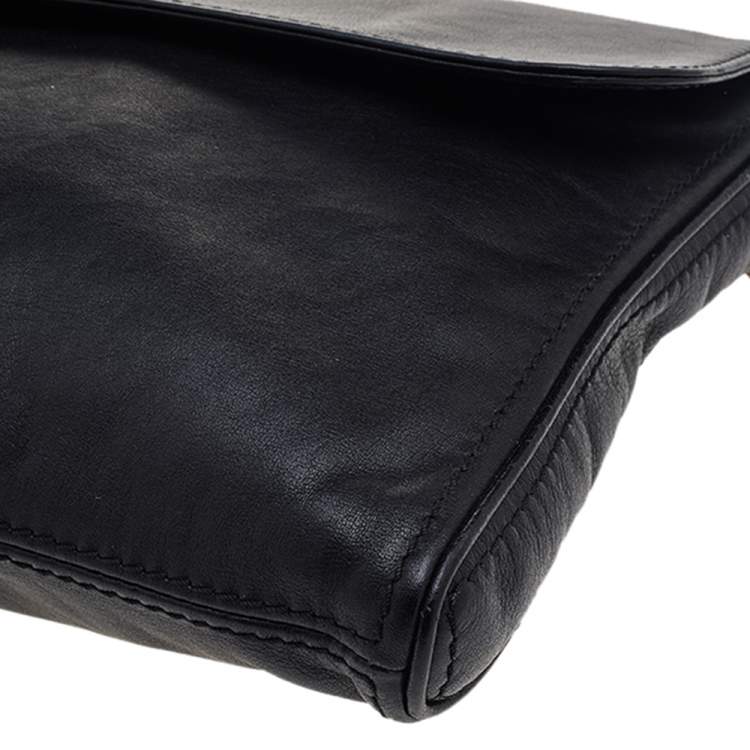 Pre Owned Carolina Herrera Black Leather Chain Flap Shoulder Bag