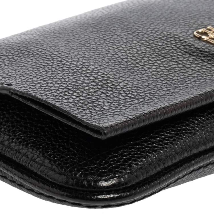 Pre Owned Carolina Herrera Black Leather Flap Chain Shoulder Bag