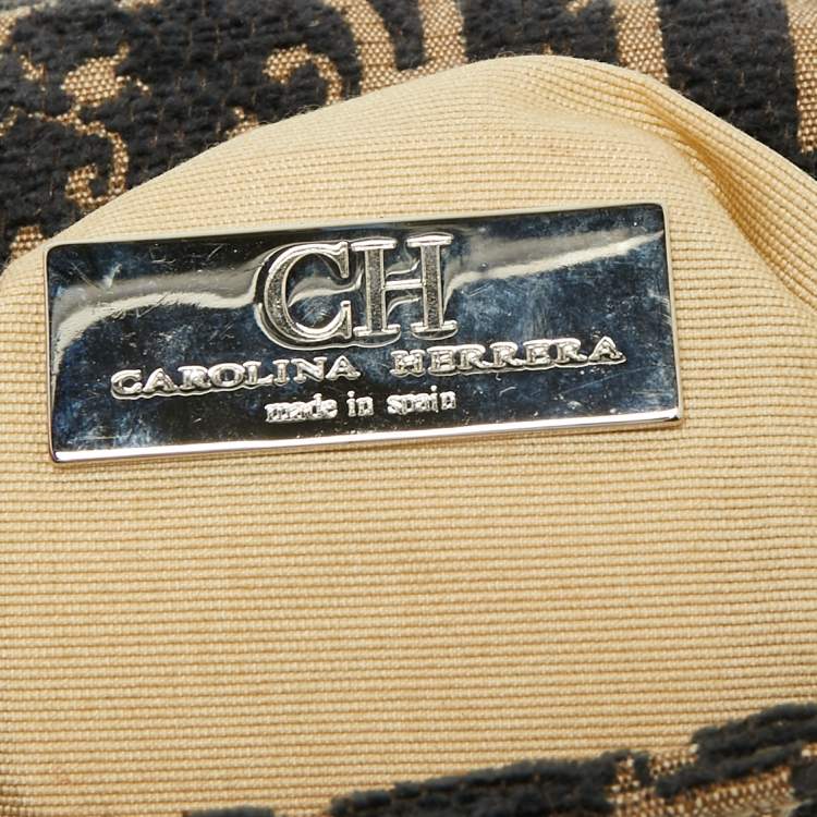 Pre Owned CH Carolina Herrera Black/Beige Embroidered Canvas Monogram Baguette Bag
