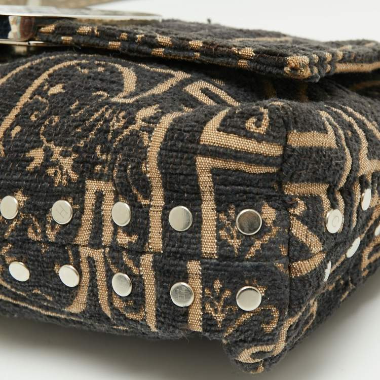 Pre Owned CH Carolina Herrera Black/Beige Embroidered Canvas Monogram Baguette Bag