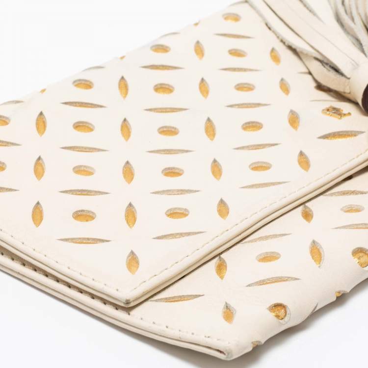 Pre Owned Carolina Herrera Off White/Gold Laser Cut Leather Tassel Clutch