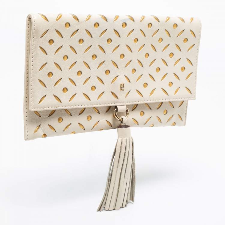 Pre Owned Carolina Herrera Off White/Gold Laser Cut Leather Tassel Clutch